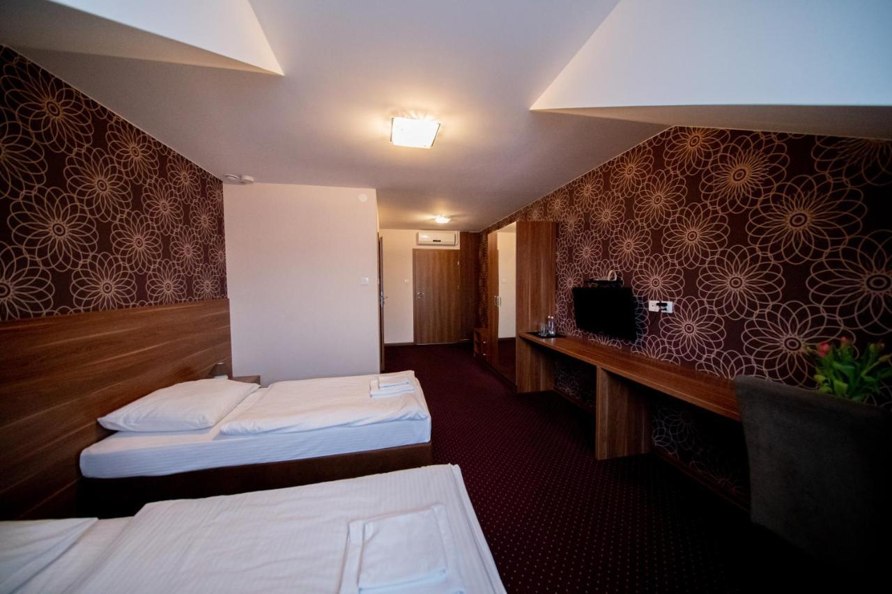 Babilon Krzeszow Aparthotel Krzeszow  Ngoại thất bức ảnh
