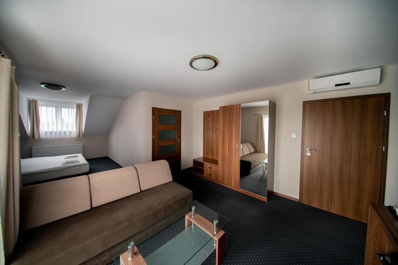 Babilon Krzeszow Aparthotel Krzeszow  Ngoại thất bức ảnh